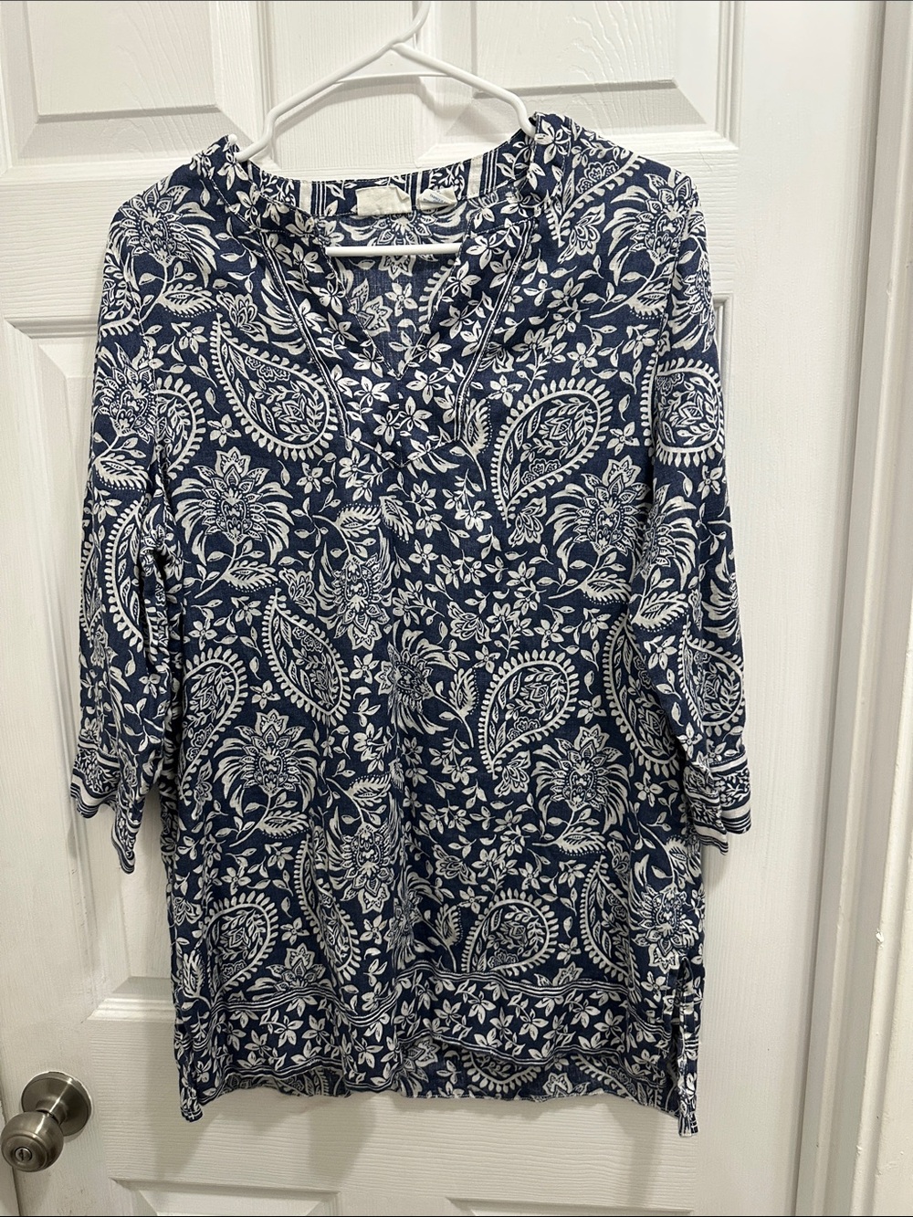 Sigrid Olsen 100% Linen Navy and White Paisley V-Neck Tunic